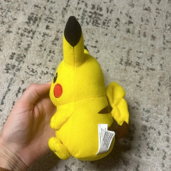 Pokémon pikachu plushie stuffed animal 2020 toy factory - Picture 4 of 10